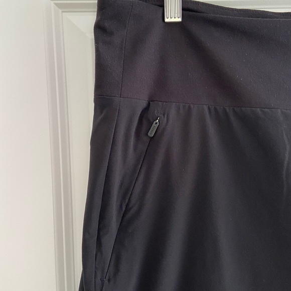 Athleta SoHo Skort Skirt Shorts Black Athleisure Golf Tennis Activewear Sz 18 - Picture 9 of 16